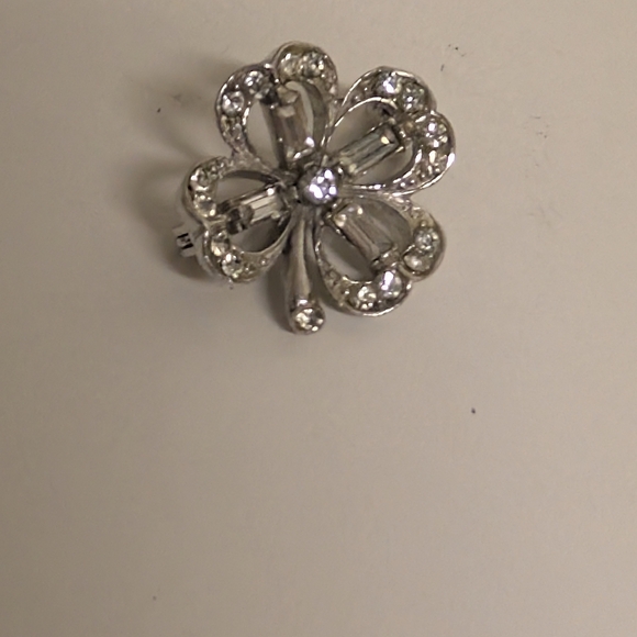 Silver Pin Brooch Lot - Clear Rhinestone Rhinestone Clover - Picture 2 of 5